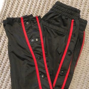 BUTTON DOWN ATHLETIC PANTS (S)